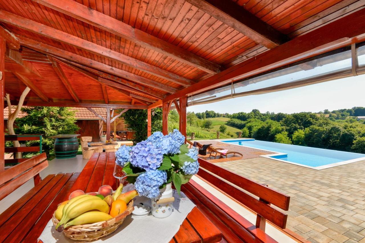 Holiday Homes Dika Sveti Martin Na Muri Dış mekan fotoğraf