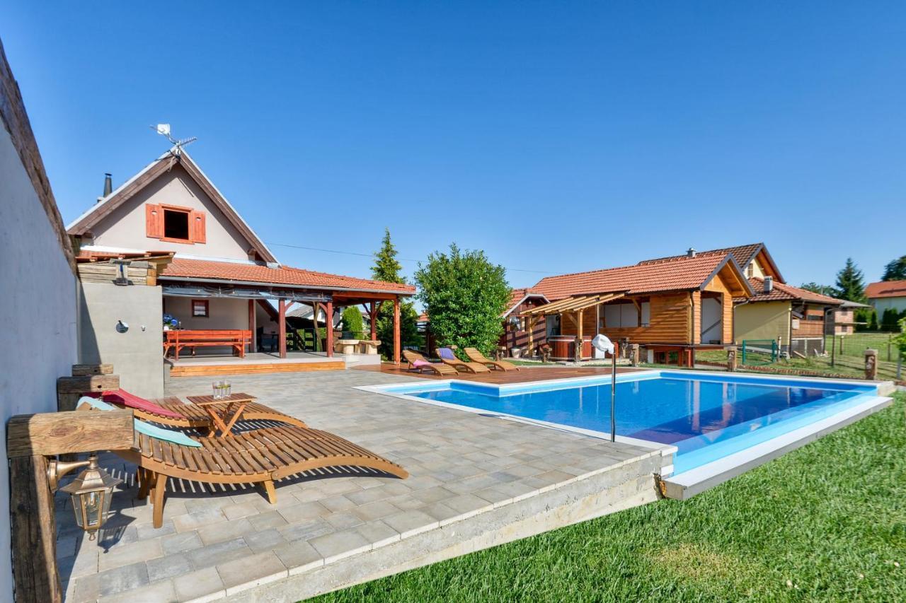 Holiday Homes Dika Sveti Martin Na Muri Dış mekan fotoğraf